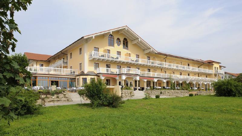 Wellness Natur Resort Gut Edermann Teisendorf Bagian luar foto